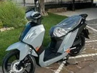 peugeot tweet 200 gt