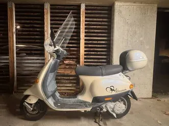 scooter vespa piaggio