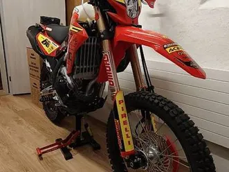 honda crf300l, 2025, 1200km,sehr viel zubehör canton lucerne -