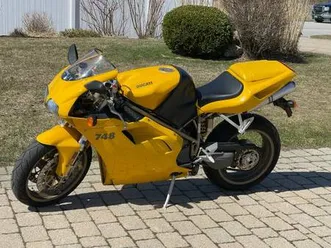 '2000 ducati 748 in showroom condition - ready to ride or concours