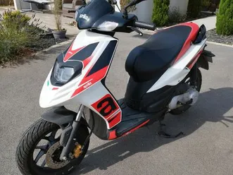 aprilia sr motard 50 cc 2t