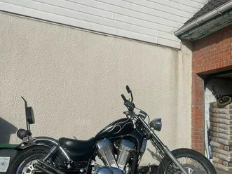 suzuki 1400 intruder