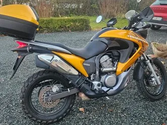 moto honda transalp 700