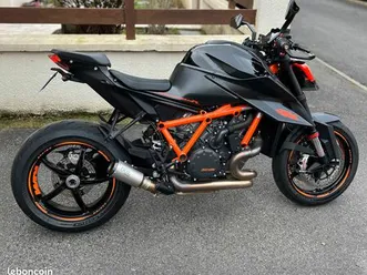 ktm 1290 super duke r