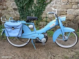 vends mobylette bleue av76