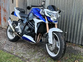 suzuki 750 gsr – année 2012 – 21 800 km