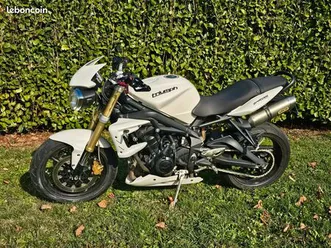 triumph street triple 675