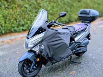 kymco x-town 300 – 2020 – 20 800 km – excellent entretien – top case + tablier hiver