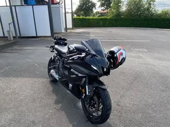 yamaha r7