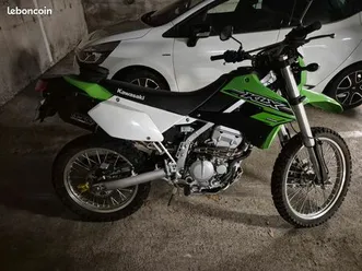 kawasaki klx 250 cm3