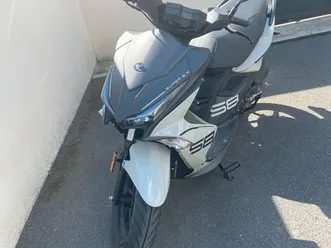 scooter kymco super 8 r
