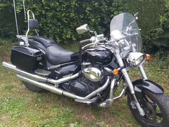 suzuki intruder m800