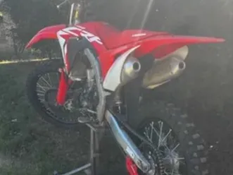 à vendre 450 crf 2017 3900 euro dernière offre avec 29 heures au compteur