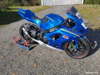 suzuki gsxr 1000 k7