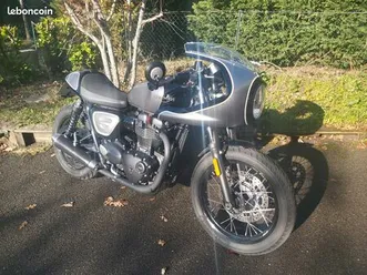 triumph street cup 900