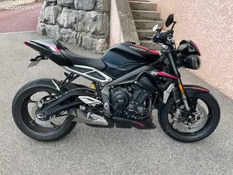 street triple rs