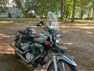 suzuki 125 intruder . control ras