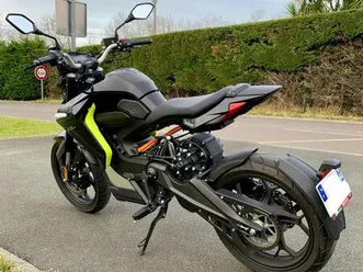 er10 voge électrique 125