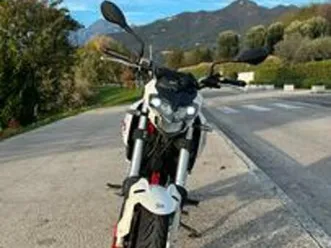 benelli tornado naked tnt 125