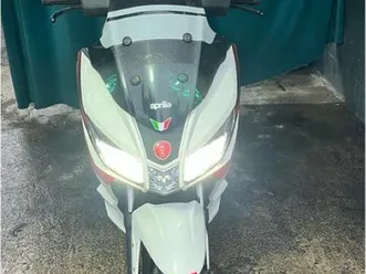 scooter aprilia 50 cm³