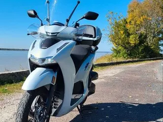 scooter honda 350 shi 2025