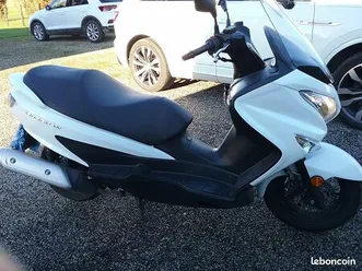 scooter suzuki burgman 125 cm3