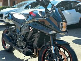 suzuki gsxs 1000 katana