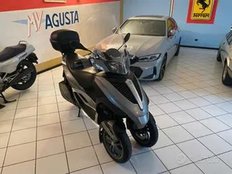 mp3 300 tagliandato gomma post nuova garanzia 12 m