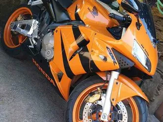 honda - cbr 600 rr