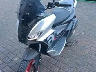 aprilia sr gt 200 - 2024