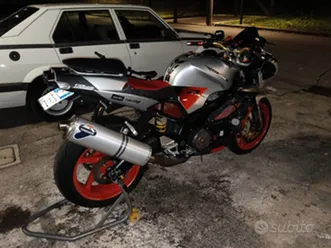 aprilia tuono 1000