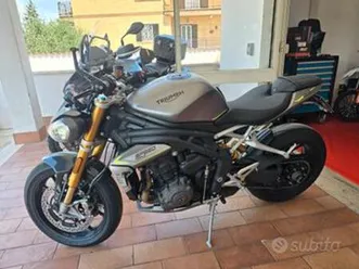 triumph speed triple 1200 rs 2023