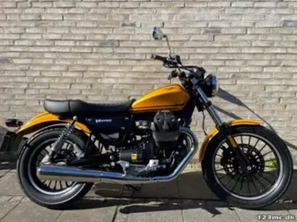 moto guzzi v9 roamer