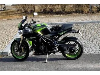 triumph speed triple