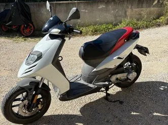 aprilia sr 50