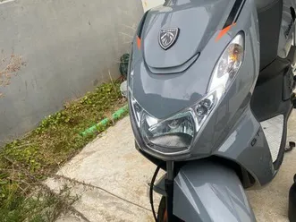 scooter peugeot kisbee