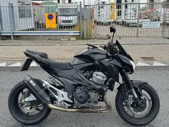 ② kawasaki z800 - volledig zwart - mivv uitlaat - abs