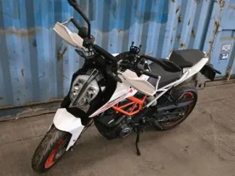 ktm duke 390