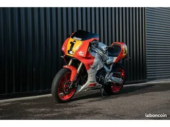 yamaha xsr 900 gp - trois cylindres 889 cc - 119ch - neuve