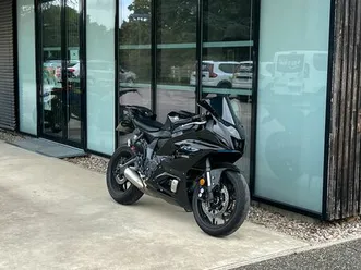 yamaha r7