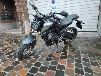 ② ️ honda cb125r – 2021 – excellent état – 10.940 km