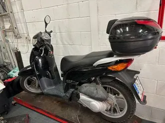 honda - scoopy sh 150