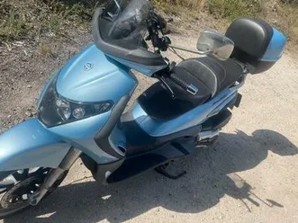 piaggio - beverlt 400ie