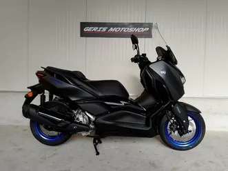 moto neuve: yamaha xmax 300
