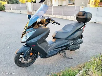 scooter sym gts 125 es