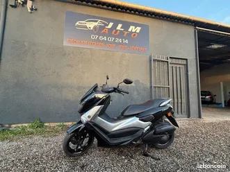 yamaha nmax superbe état