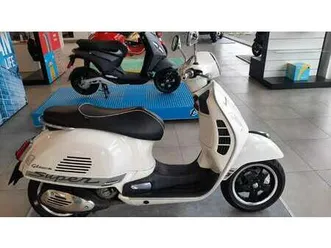 vespa gts 300 bianco