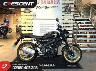 yamaha xsr125 legacy 2023 3088 miles , one owner fsh plus extras