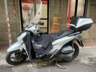 vendo-honda-sh-150i-sport-2022-23-usata-a-genova-codice-9890369-moto-it