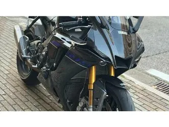vendo yamaha yzf r1m (2020 - 25) usata a arezzo (codice 9889942) - moto.it